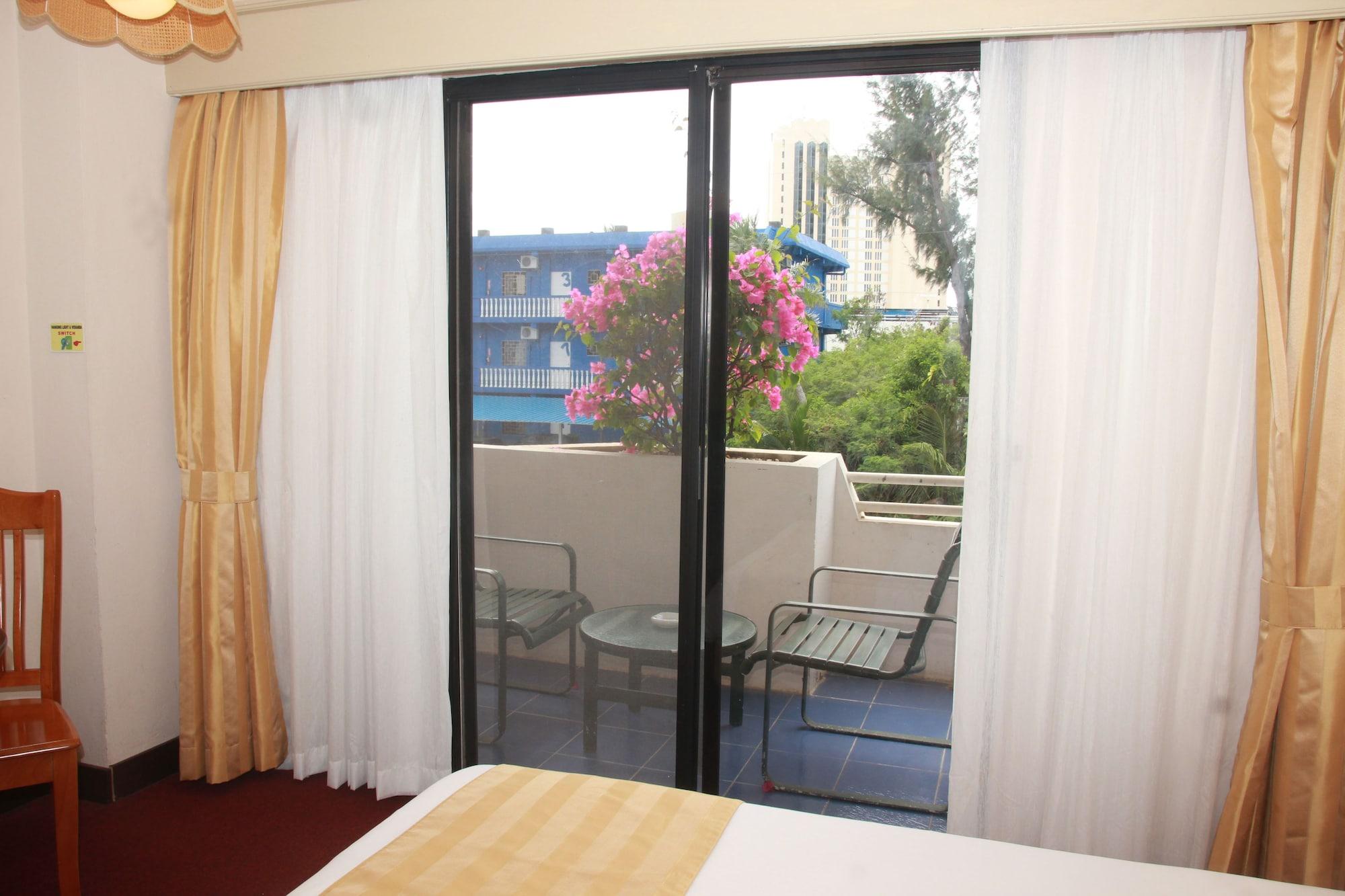 Holiday Saipan Hotel Eksteriør bilde